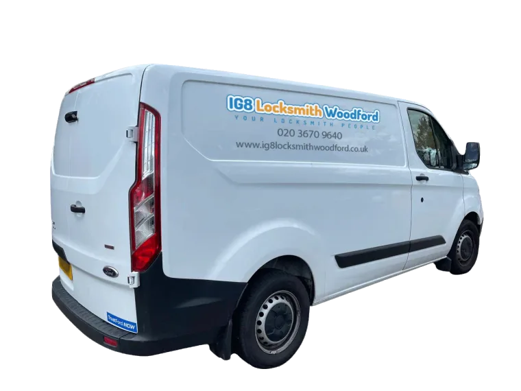 IG8 Locksmith Woodford van